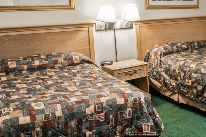 Room 16 of 16