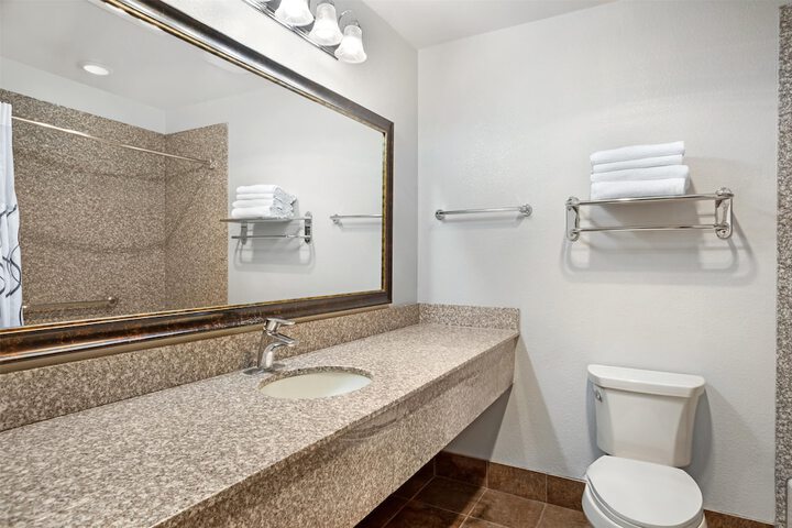 Best Western Plus Yosemite Gateway Inn