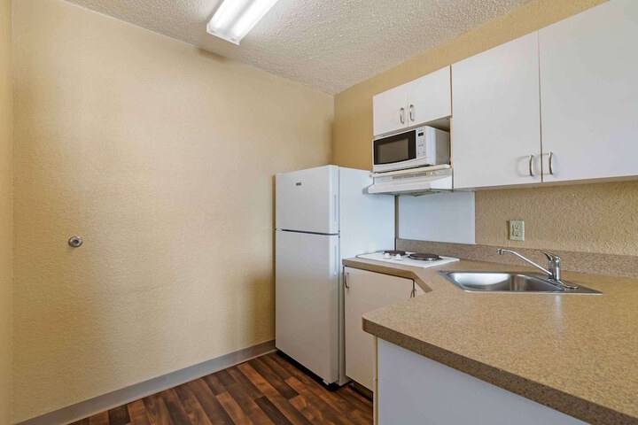 Room 16 of 26