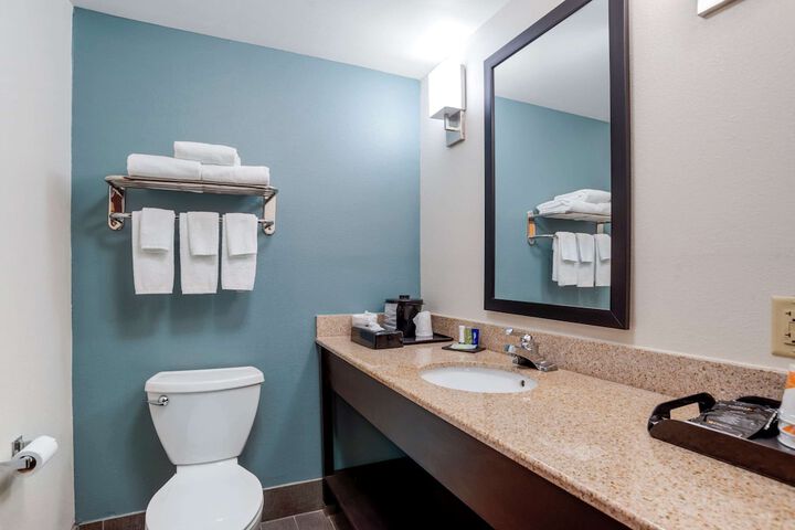 Room 25 of 31