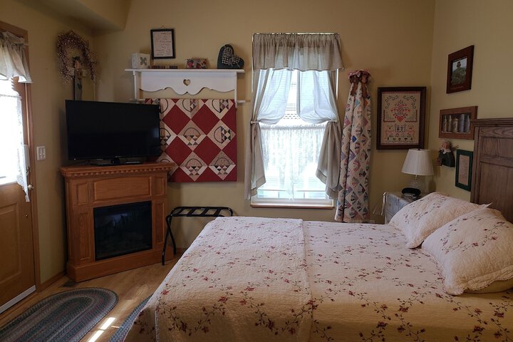 Room 10 of 38