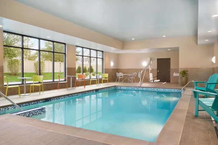 Home2 Suites by Hilton Joliet / Plainfield