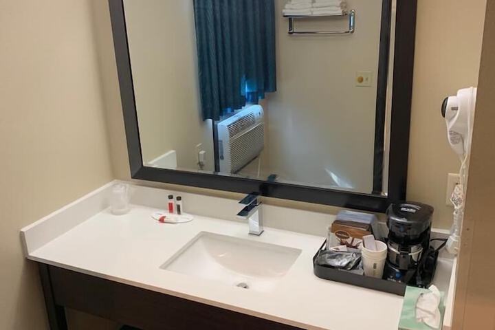 Room 14 of 35