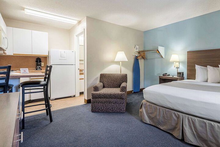 Room 19 of 43