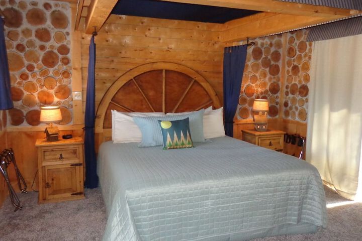 Room 14 of 76
