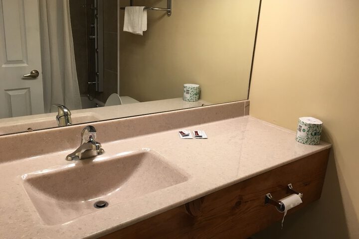 Room 14 of 14