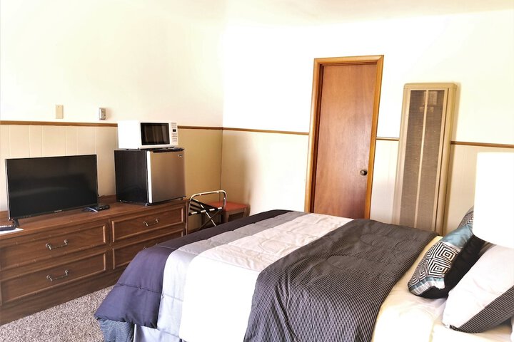 Room 76 of 81
