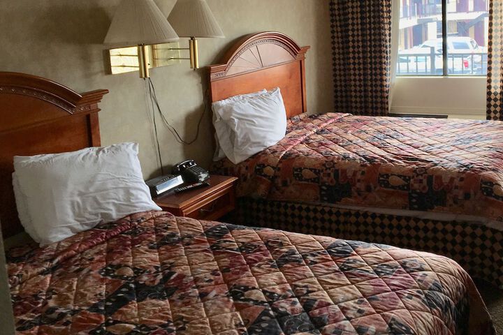Room 24 of 48