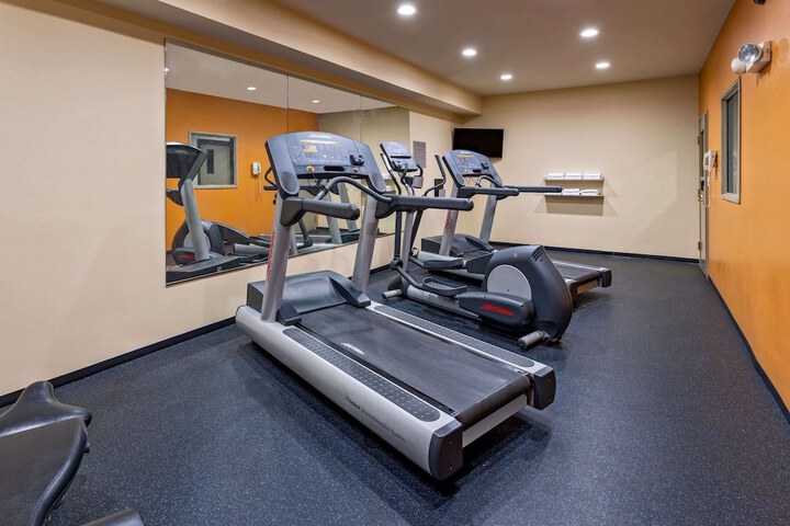 Health and Fitness 50 of 54