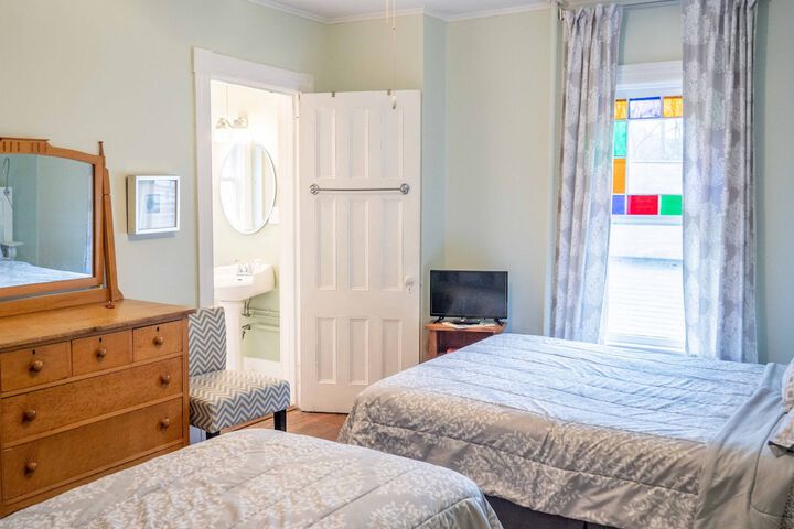 Room 15 of 42