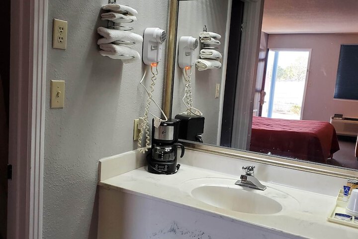 Americas Best Value Inn Wildersville