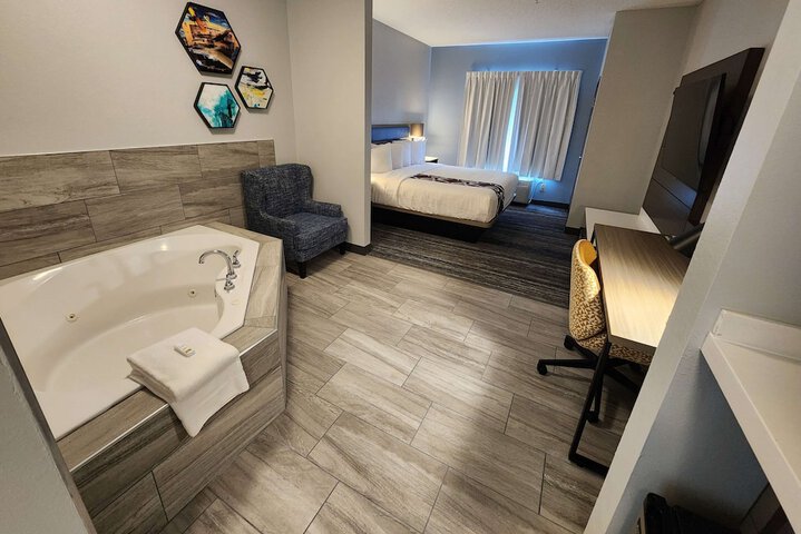 La Quinta Inn & Suites by Wyndham Warner Robins - Robins AFB
