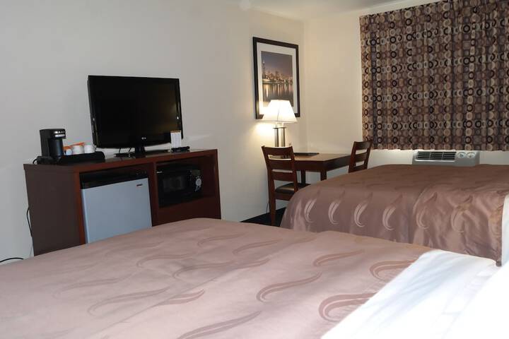 Room 18 of 33