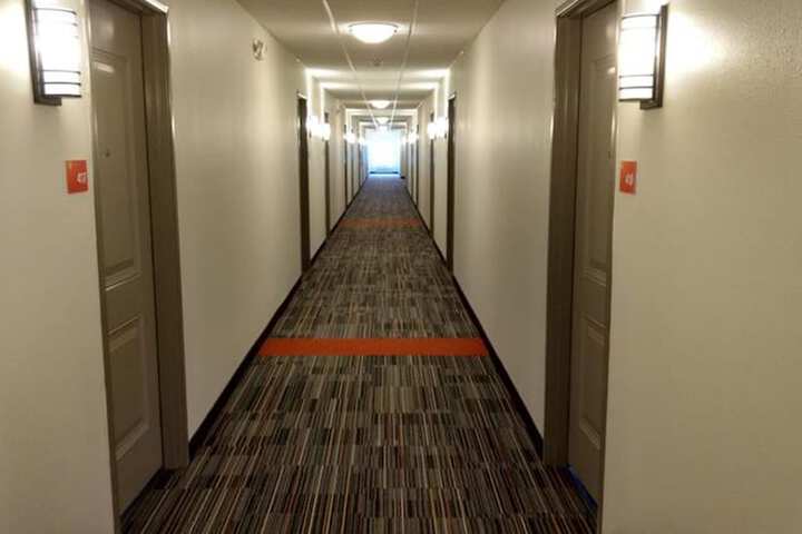Ballroom/Hall 68 of 76