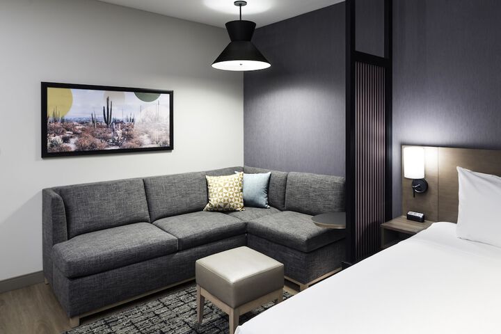 Hyatt Place Tempe / Phoenix / University
