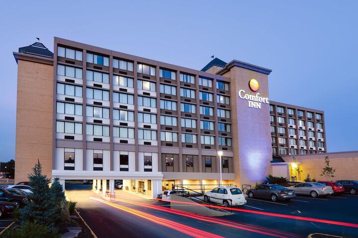 Hotel 2 of 30