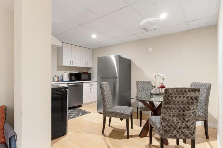 Finished 2 BR Apartment in an Upscale Area of Ajax