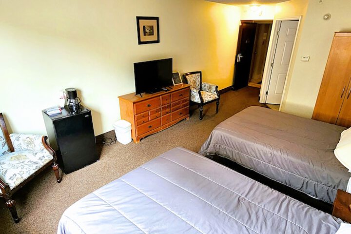 Room 32 of 45