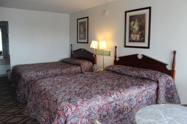 Room 22 of 37