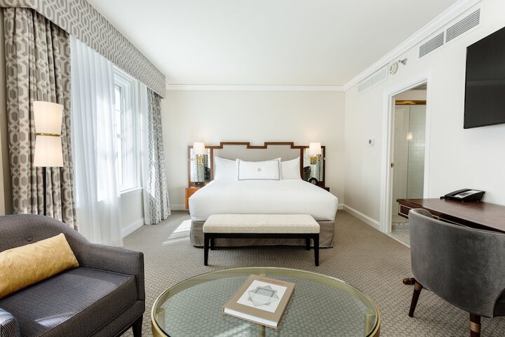 Room 35 of 62
