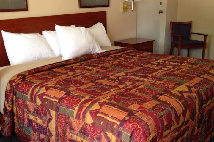 Knights Inn Elizabethtown