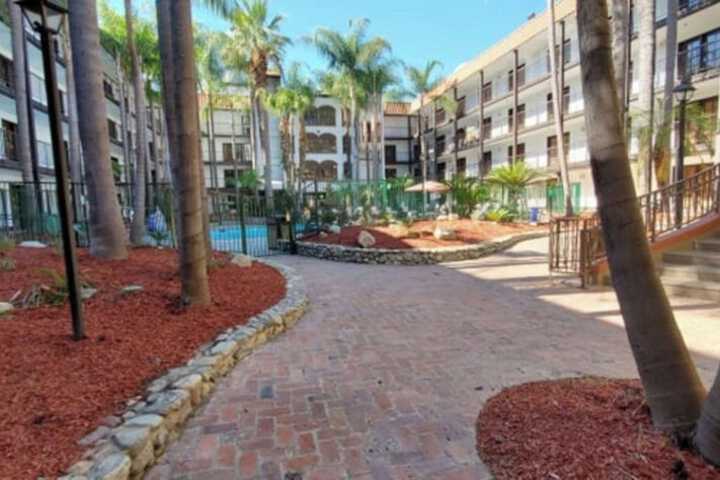 The Buena Park Grand Hotel & Suites