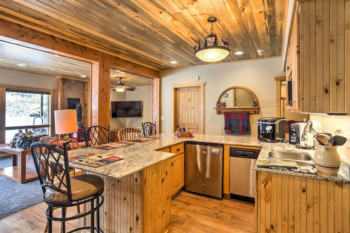 Cozy Buena Vista Apartment 4 Mi to Main Street!