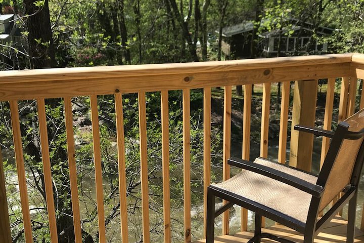 The Riverside Lodge at Chimney Rock