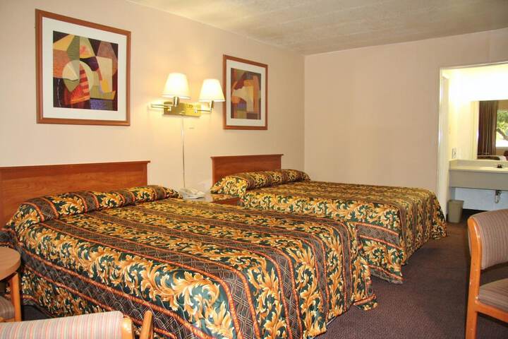 Room 34 of 52
