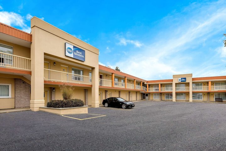 Hotel 2 of 56