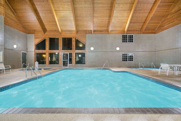 Pool 2 of 16