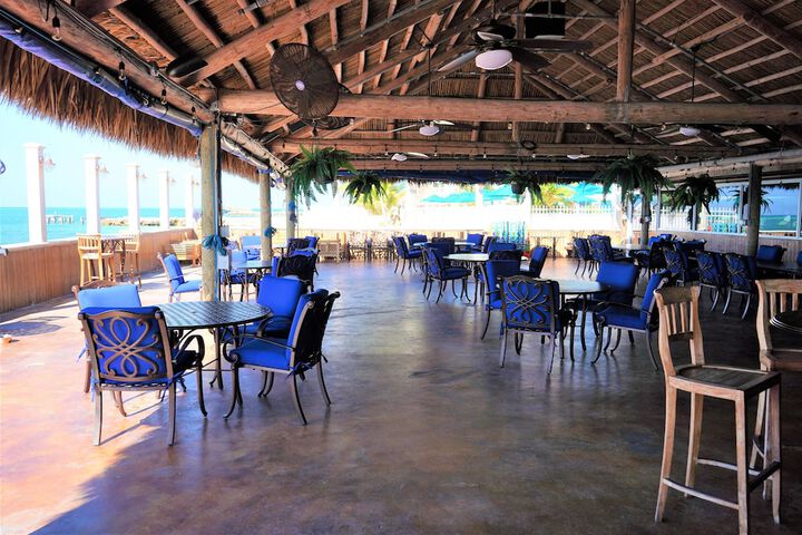 Dining 87 of 141
