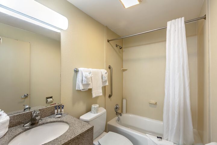 Room 20 of 32