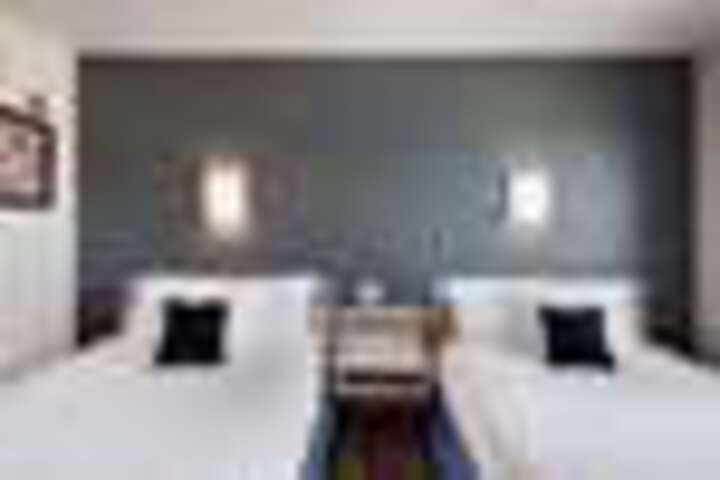 Room 104 of 112