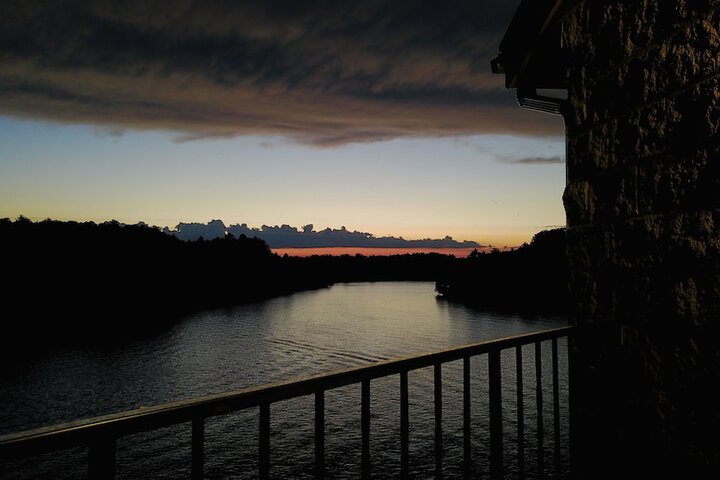 Natura Vue Resort & Boathouse