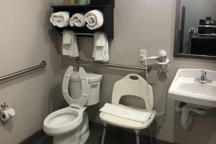 Room 8 of 29