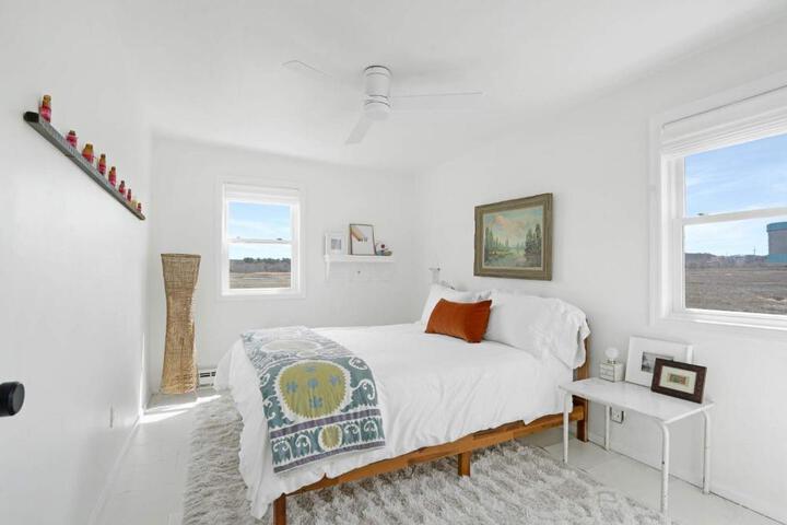 Artist-designed Beach House