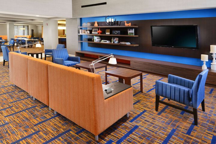 Hotel Interior 9 of 33