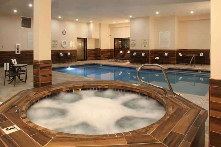 Pool 6 of 50