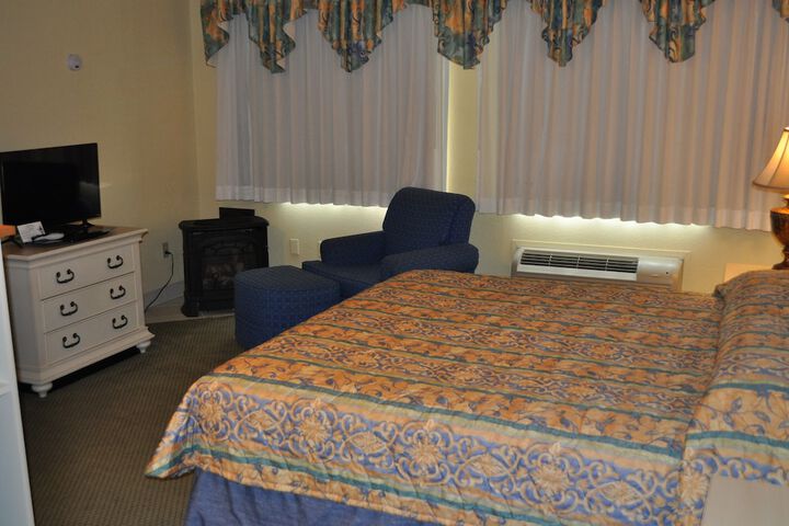 Room 27 of 63