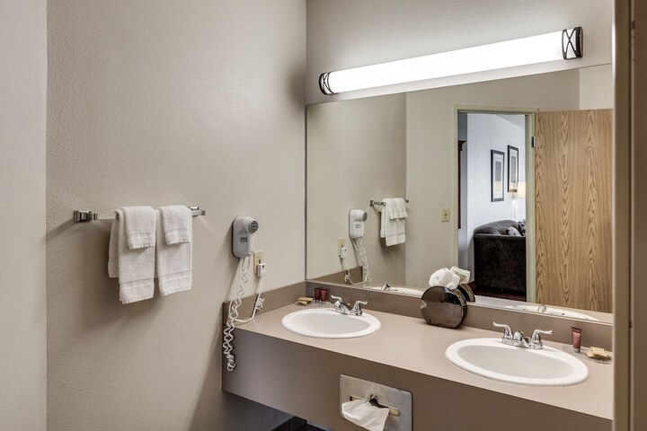 Room 20 of 49