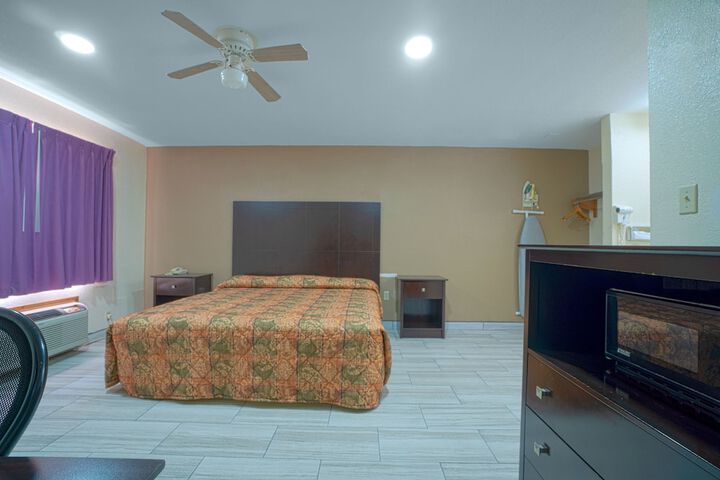 Room 41 of 70