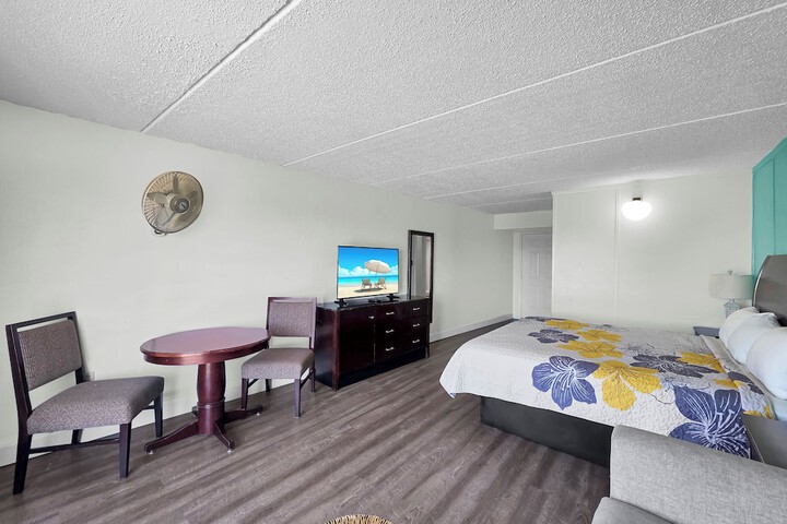 Crystal Palace Resort