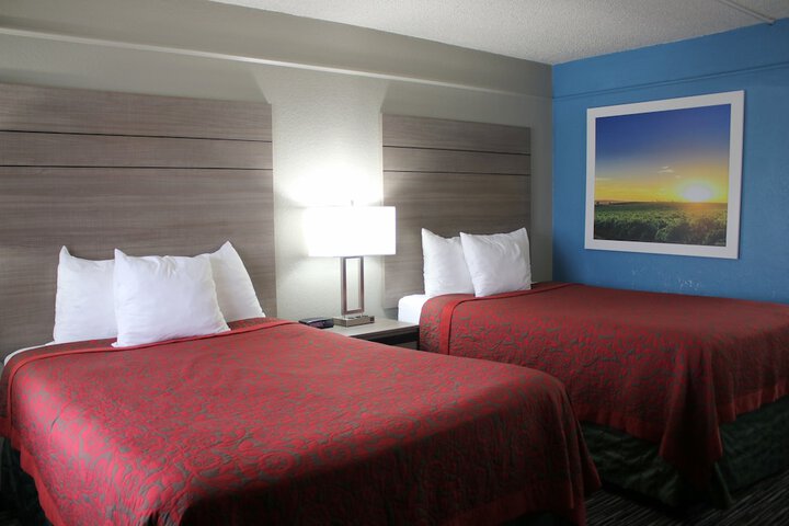 Room 18 of 40