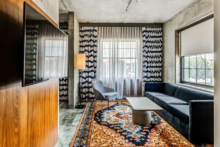 NYLO Las Colinas Hotel Tapestry Collection by Hilton