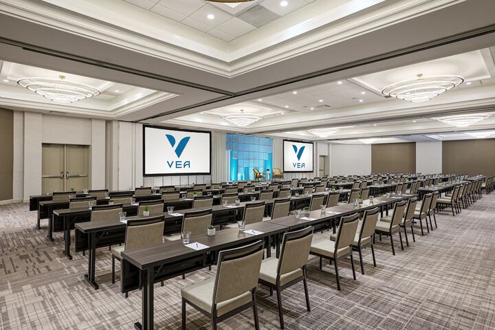 VEA Newport Beach a Marriott Resort & Spa