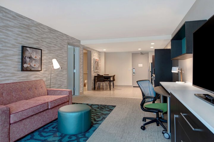 Room 25 of 41