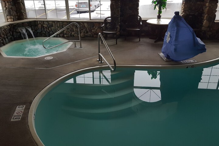 Pool 5 of 41