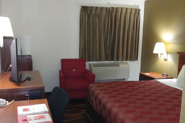 Room 68 of 100