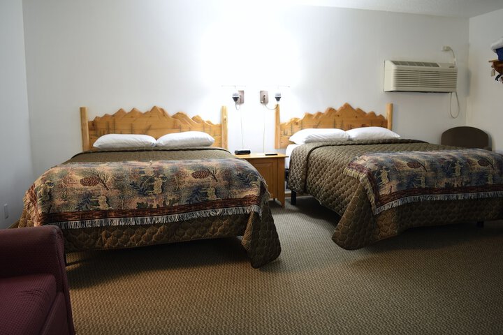 Room 27 of 40